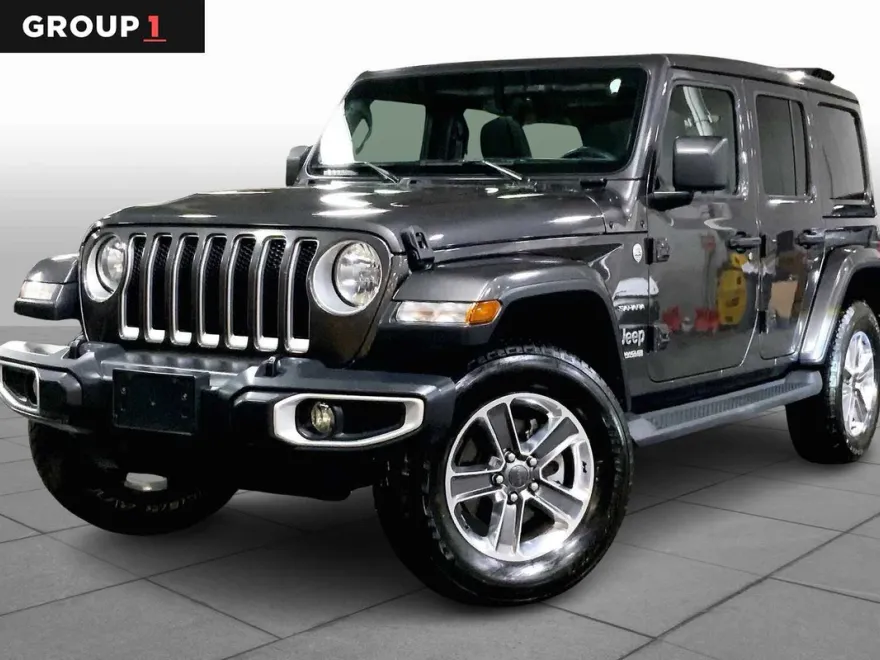 2020 Jeep Wrangler Unlimited Sahara photo 1