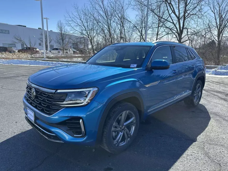 2024 Volkswagen Atlas Cross Sport SEL R-Line photo 1