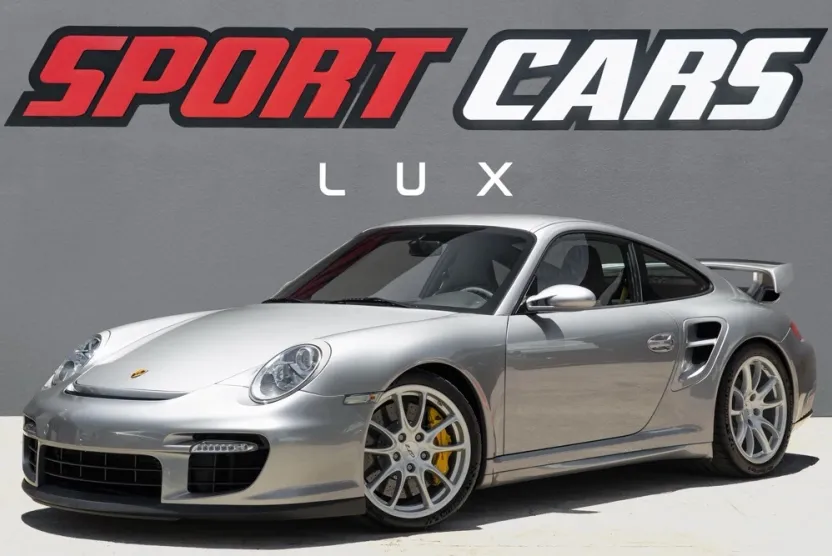 2021 Porsche 911 Cabriolet photo 1