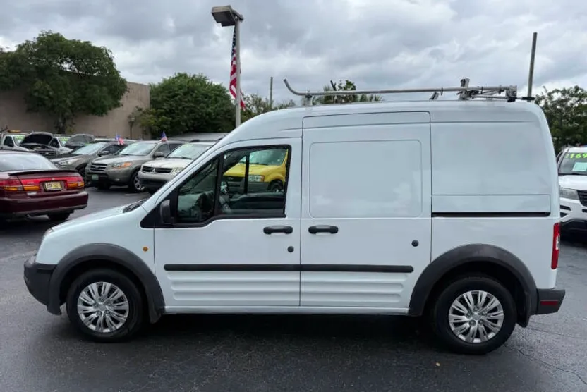 2010 Ford Transit Connect XL photo 1