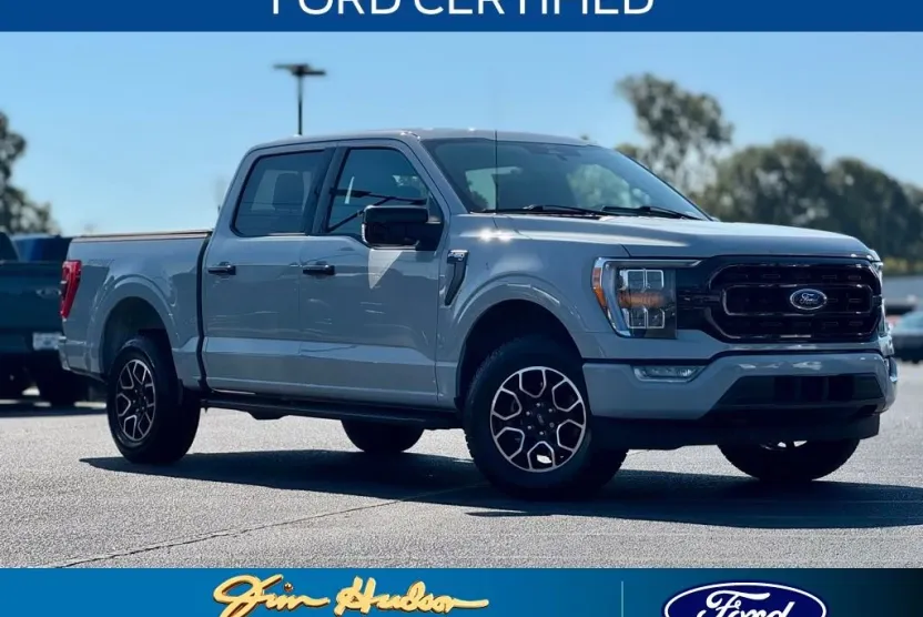 2023 Ford F-150 XLT photo 1