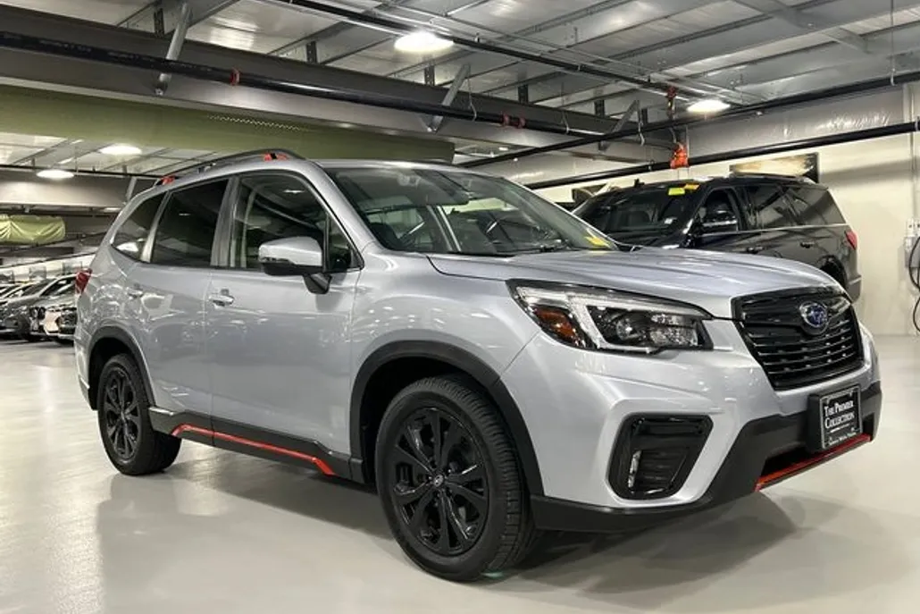 2021 Subaru Forester Sport photo 1