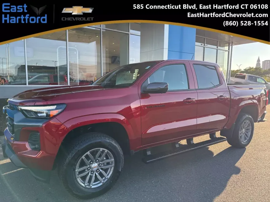 2026 Chevrolet Colorado LT photo 1