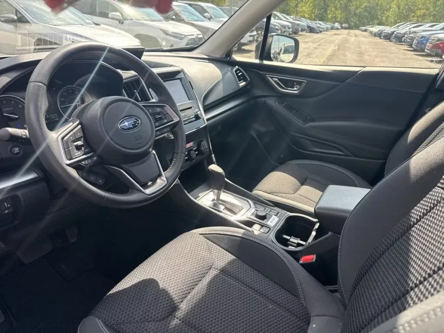 2023 Subaru Forester Premium photo 1