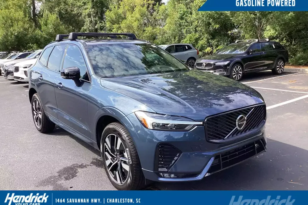 2026 Volvo XC60 B5 Core photo 1