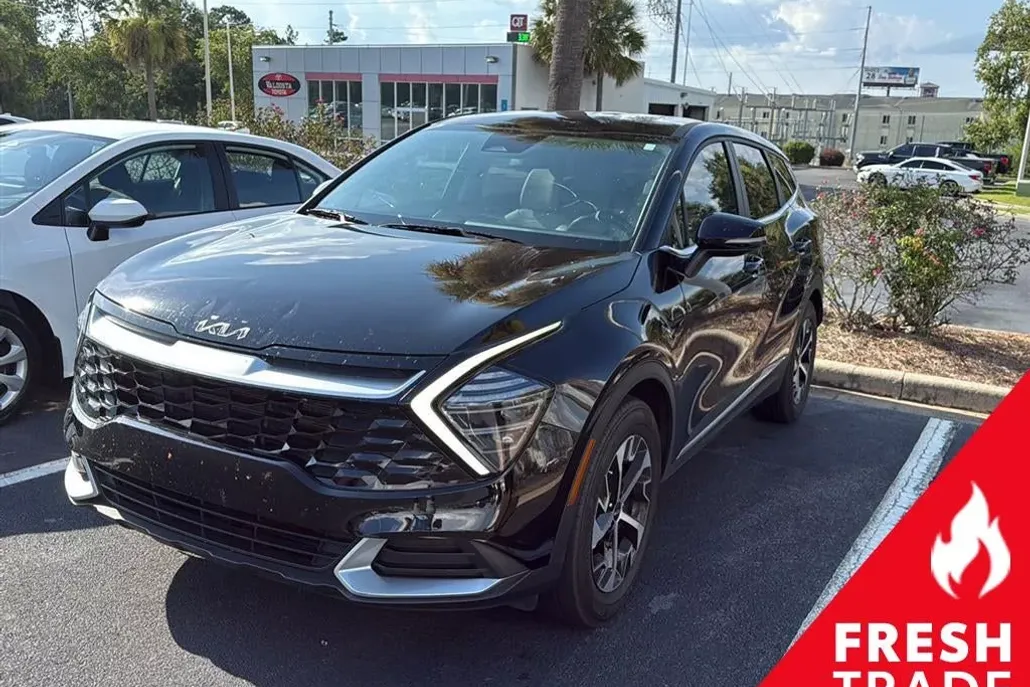 2024 Kia Sportage EX photo 1