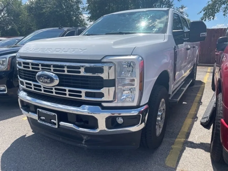 2024 Ford F-250 XLT photo 1