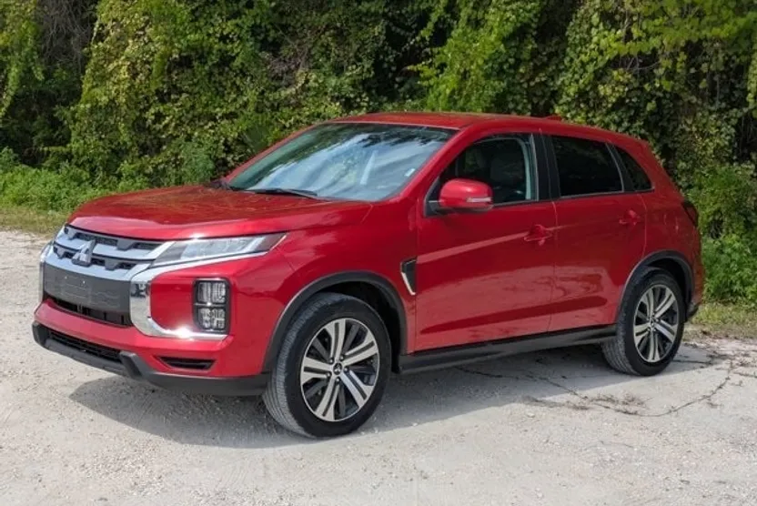2024 Mitsubishi Outlander Sport ES LE SE photo 1