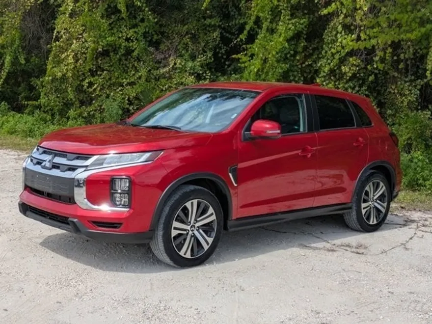 2024 Mitsubishi Outlander Sport ES LE SE photo 1