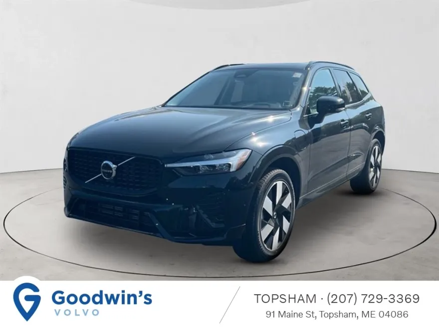 2025 Volvo XC60 T8 Plus photo 1