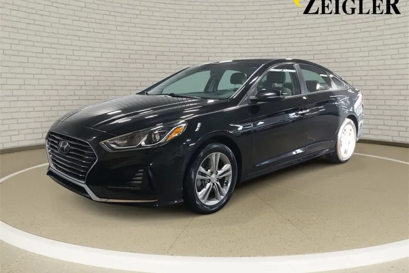 2018 Hyundai Sonata SEL photo 1