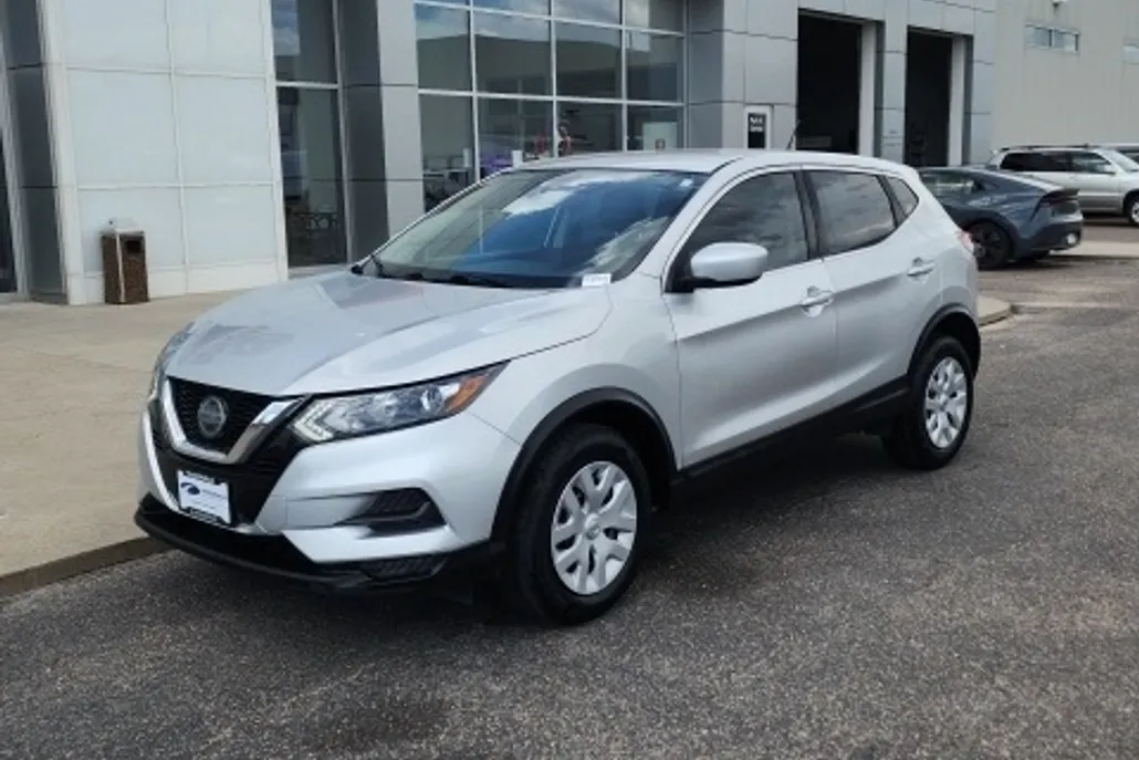 2020 Nissan Rogue Sport S photo 1