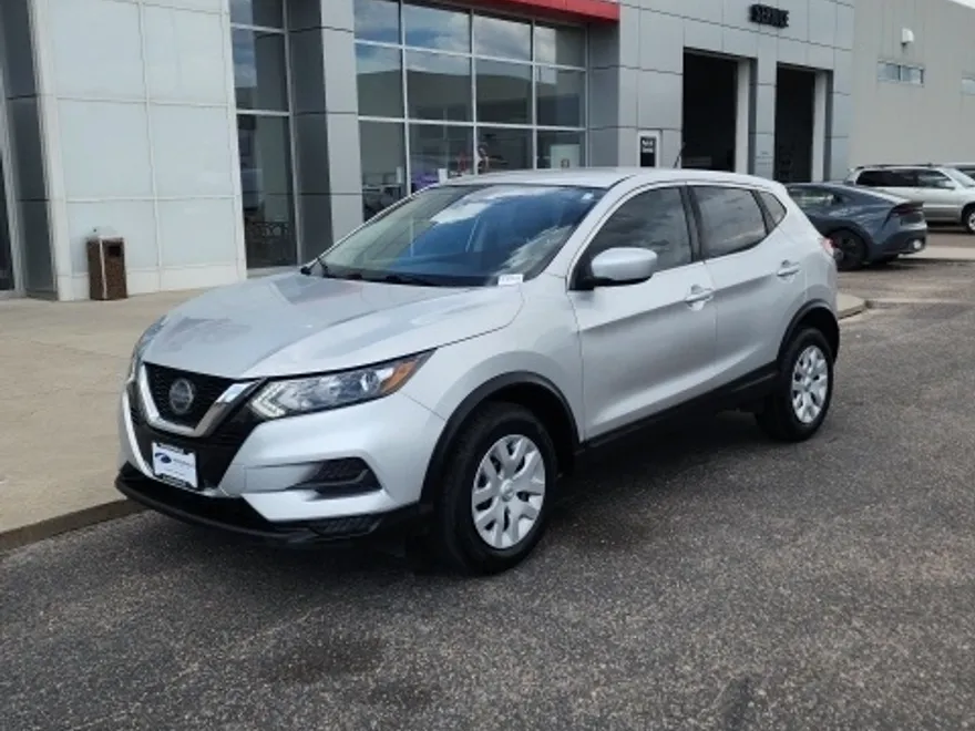 2020 Nissan Rogue Sport S photo 1