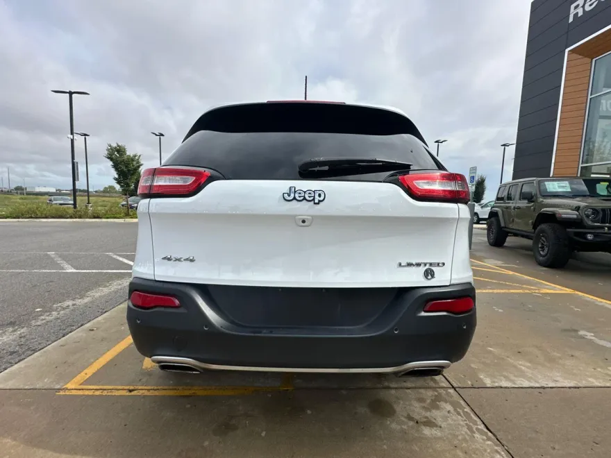 2018 Jeep Cherokee Limited photo 1