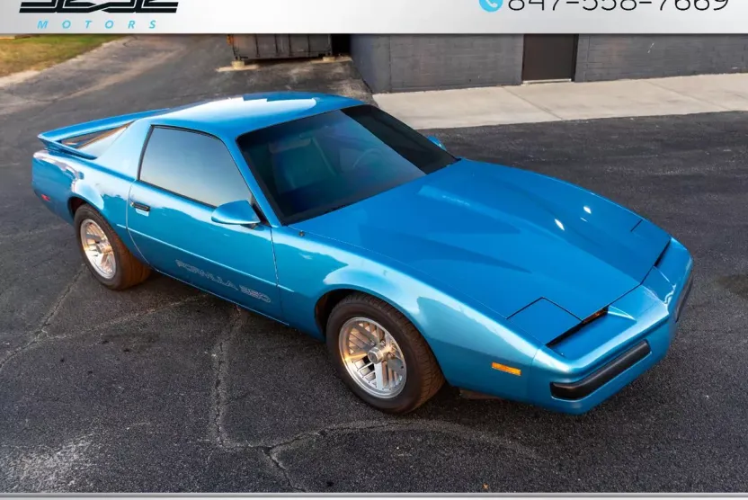 1990 Pontiac Firebird Formula photo 1