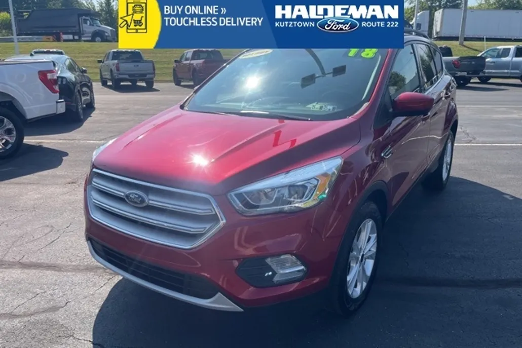 2018 Ford Escape SEL photo 1
