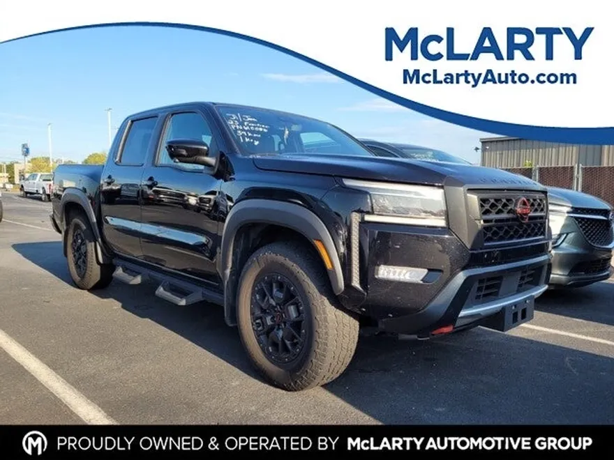 2023 Nissan Frontier Crew Cab PRO-4X photo 1