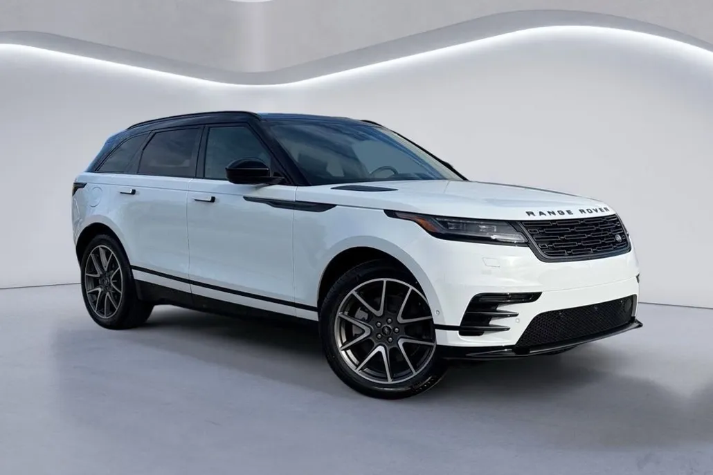 2026 Land Rover Range Rover Velar SE photo 1