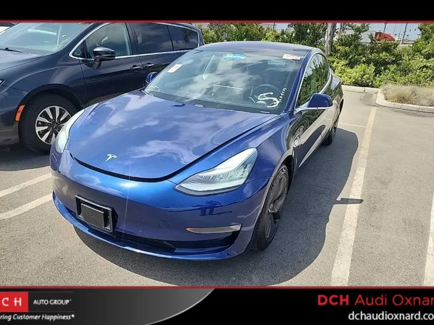 2019 Tesla Model 3 Standard Range Plus photo 1