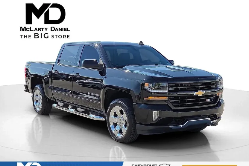 2016 Chevrolet Silverado 1500 LT photo 1