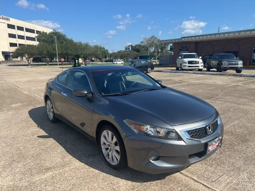 2010 Honda Accord EX-L photo 1