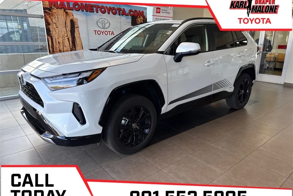 2025 Toyota RAV4 Hybrid SE photo 1