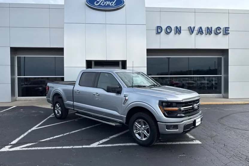 2025 Ford F-150 XLT photo 1