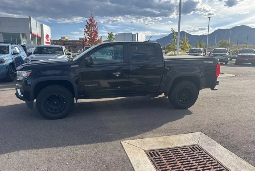 2017 Chevrolet Colorado Z71 photo 1