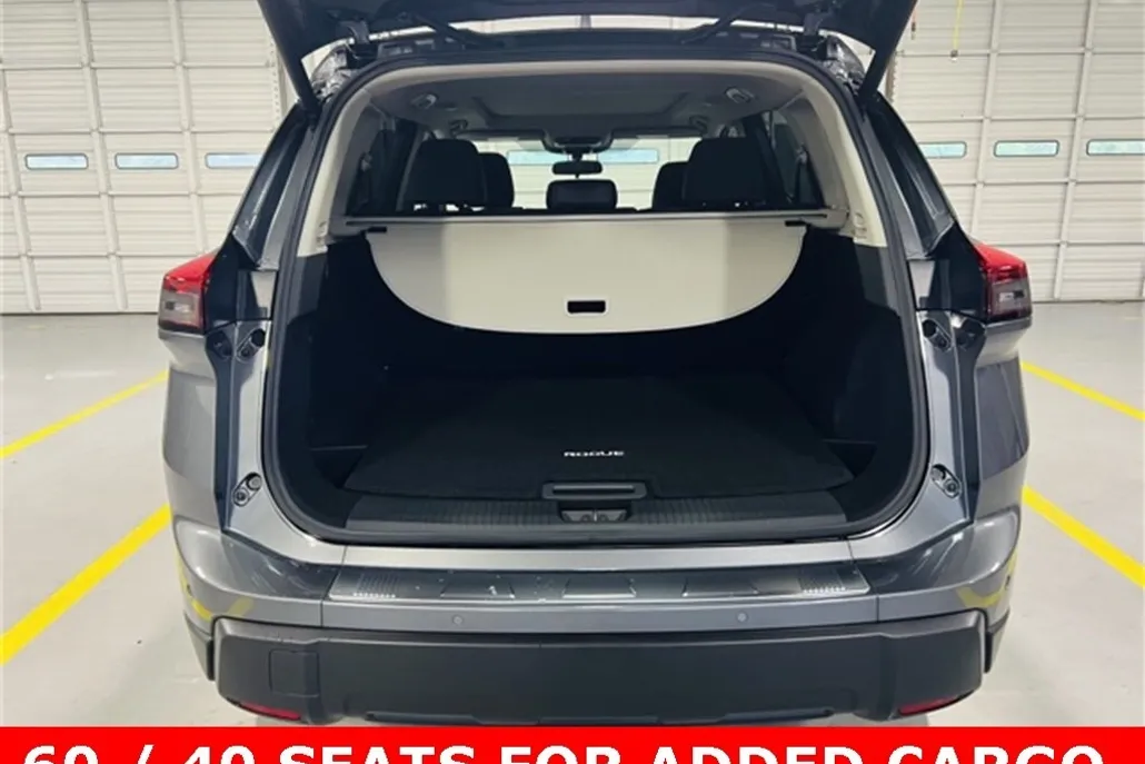 2026 Nissan Rogue SV photo 1