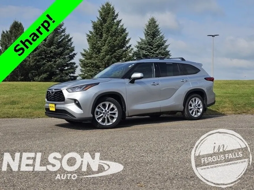 2023 Toyota Highlander Limited photo 1