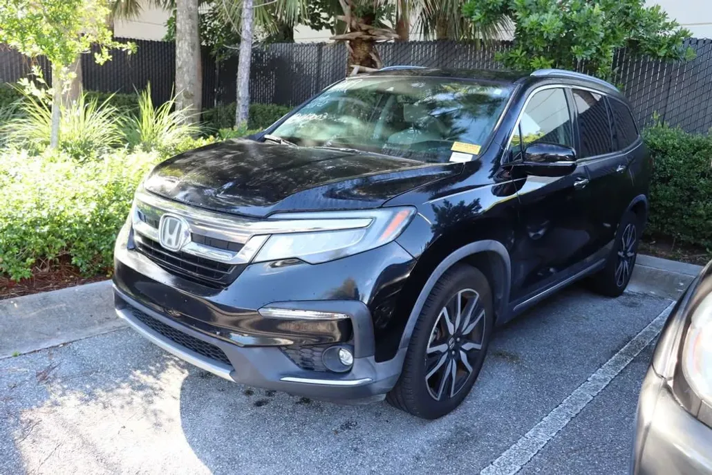 2019 Honda Pilot Touring photo 1
