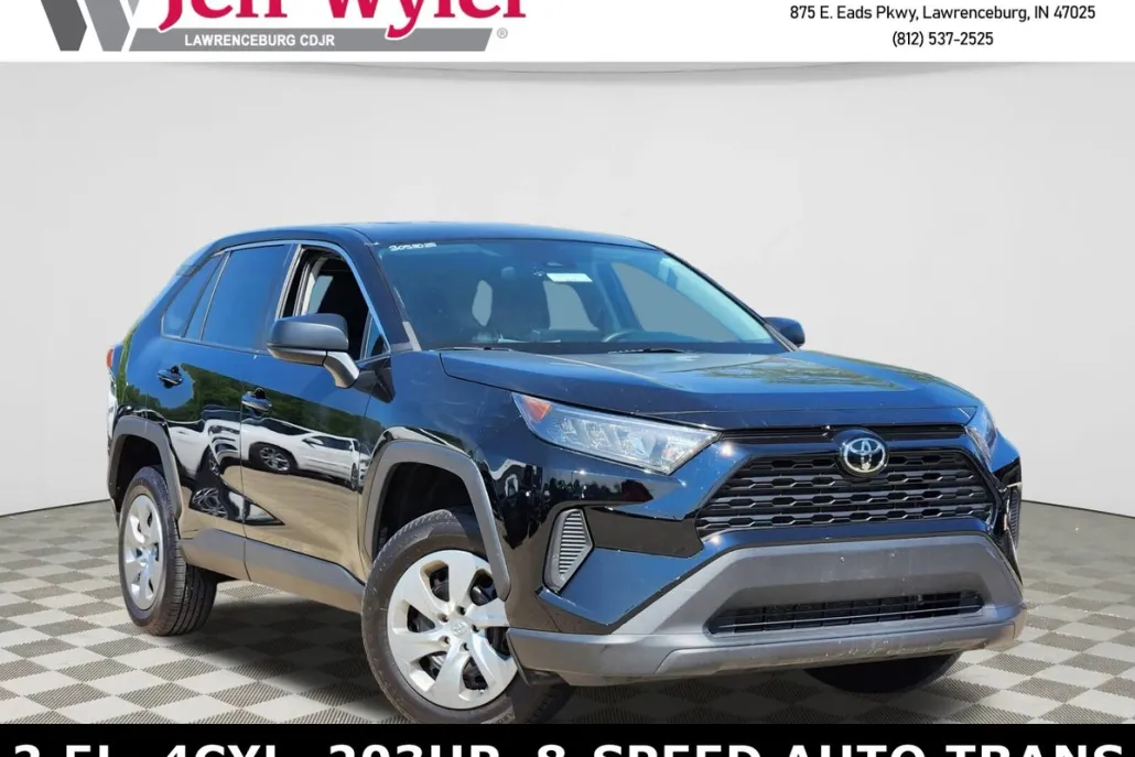 2022 Toyota RAV4 LE photo 1