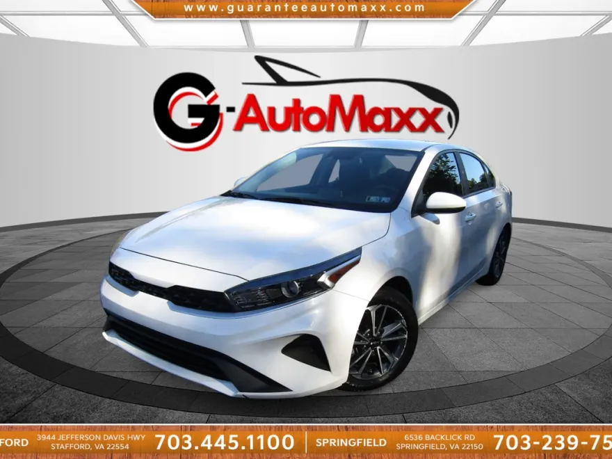 2022 Kia Forte FE LXS photo 1