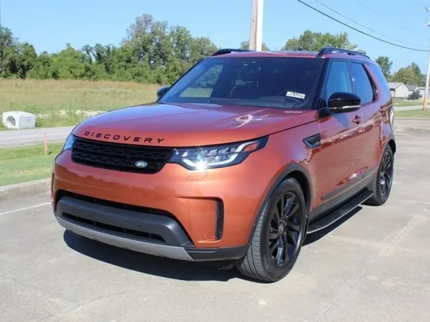 2019 Land Rover Discovery SE photo 1