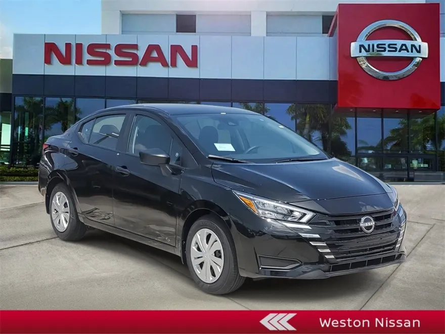 2025 Nissan Versa 1.6 S photo 1