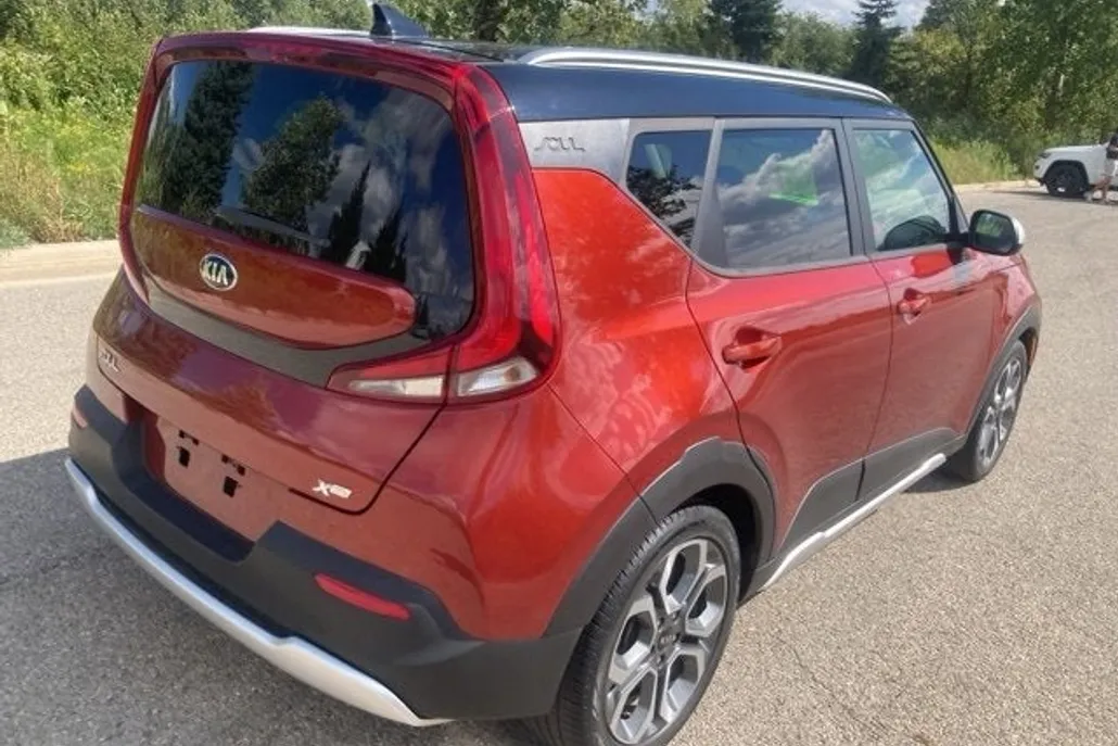 2020 Kia Soul X-Line photo 1