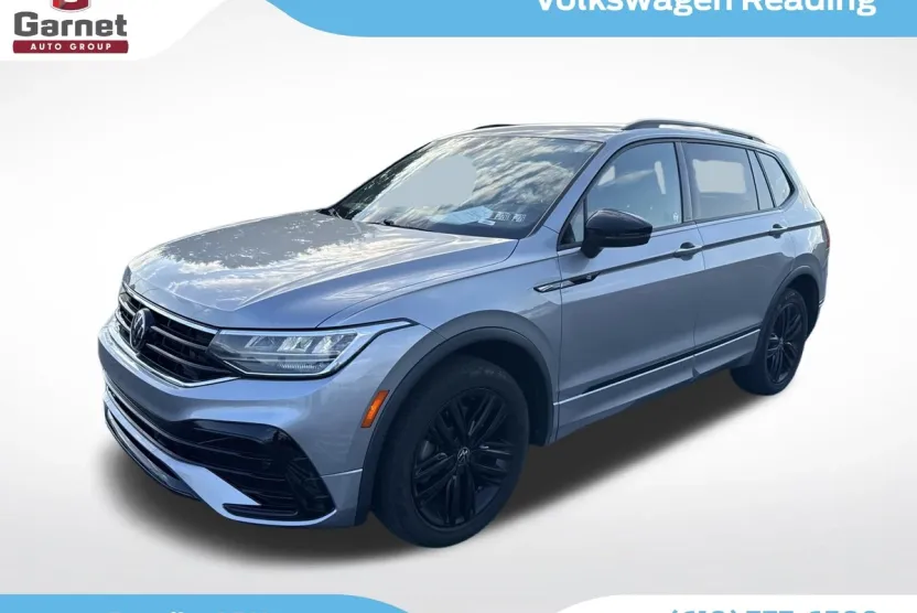 2022 Volkswagen Tiguan SE R-Line Black photo 1