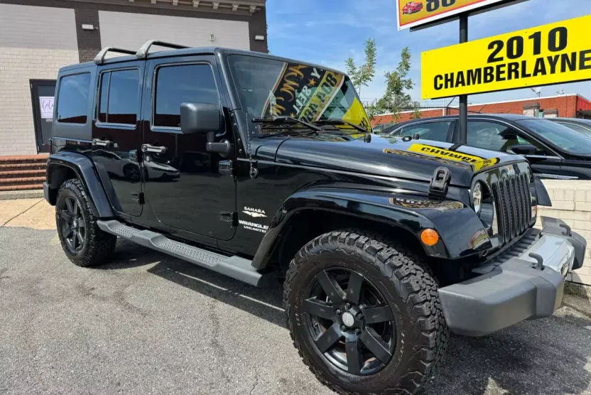 2013 Jeep Wrangler Unlimited Sahara Sport photo 1