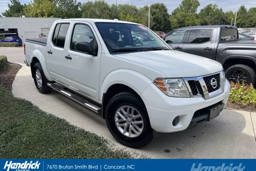 2016 Nissan Frontier SV photo 1