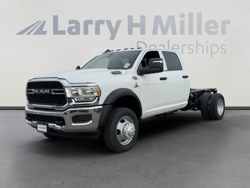 2024 Ram 5500 Tradesman photo 1