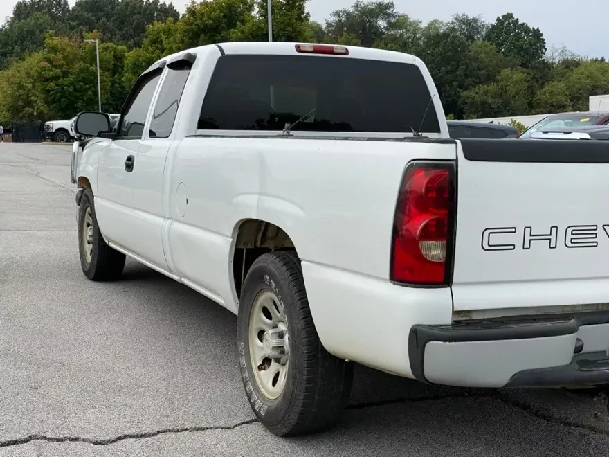2007 Chevrolet Silverado 1500 Work Truck photo 1