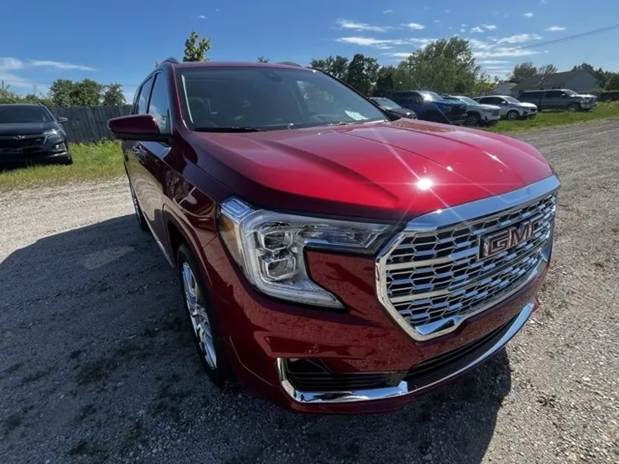 2024 Gmc Terrain Denali photo 1