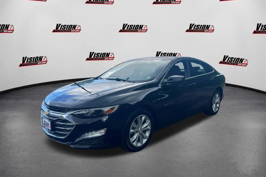 2025 Chevrolet Malibu 1LT photo 1