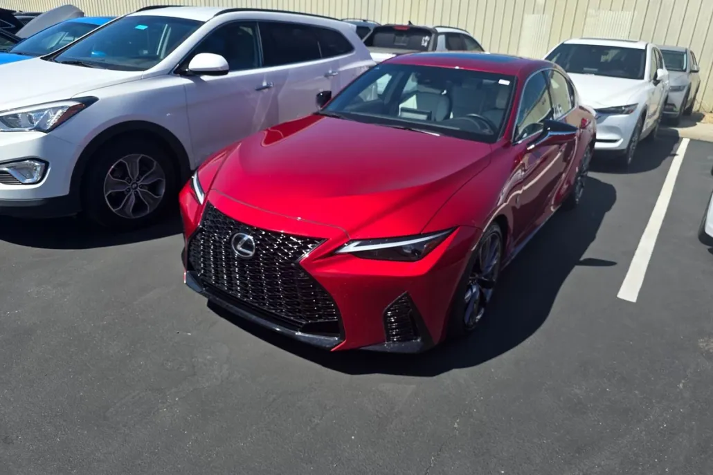2023 Lexus IS 350 F SPORT photo 1