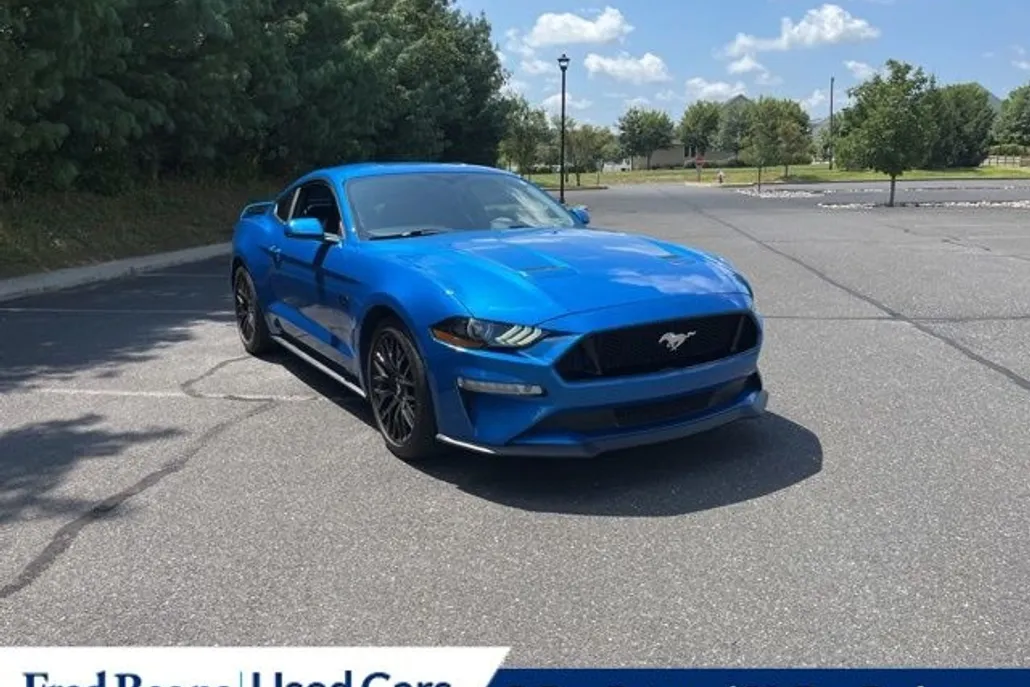 2019 Ford Mustang GT Premium photo 1