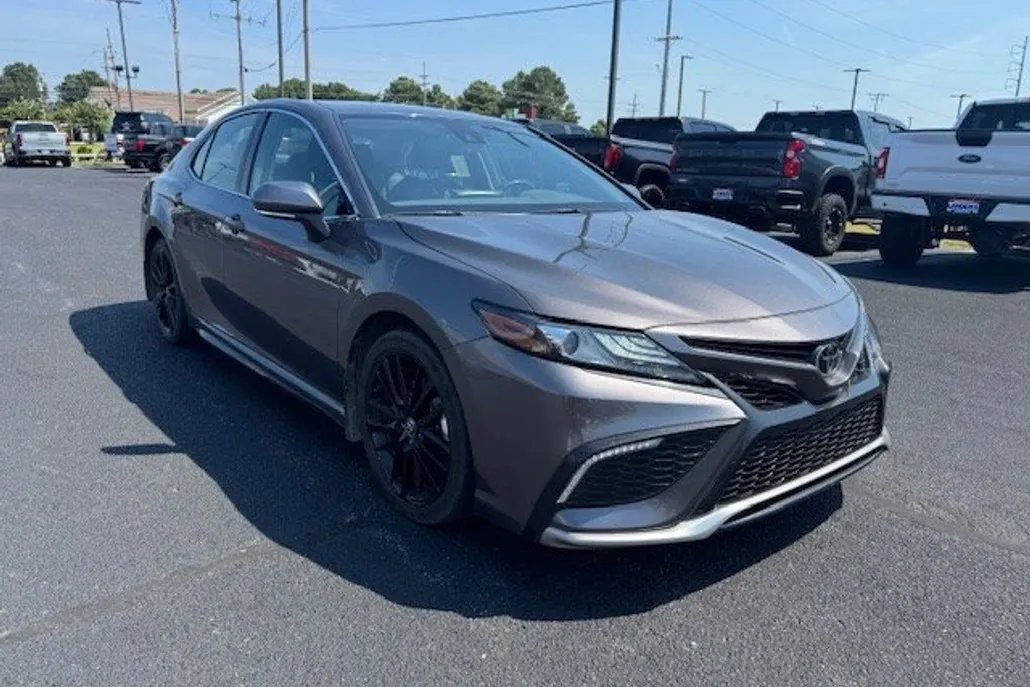2023 Toyota Camry XSE photo 1