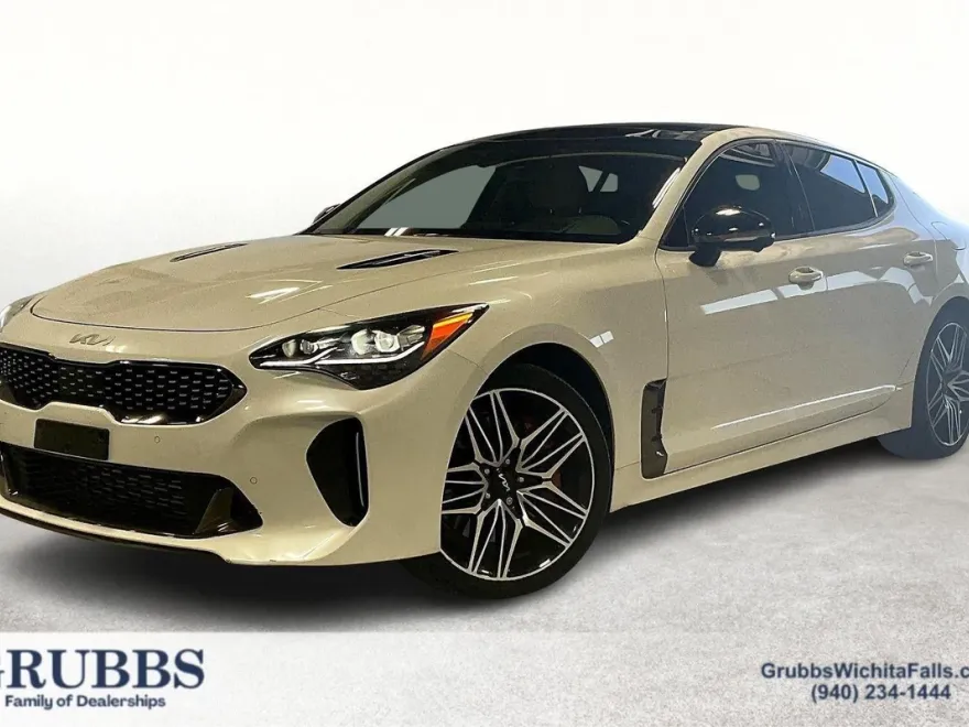 2023 Kia Stinger GT2 photo 1