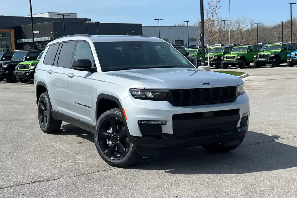 2025 Jeep Grand Cherokee Limited photo 1