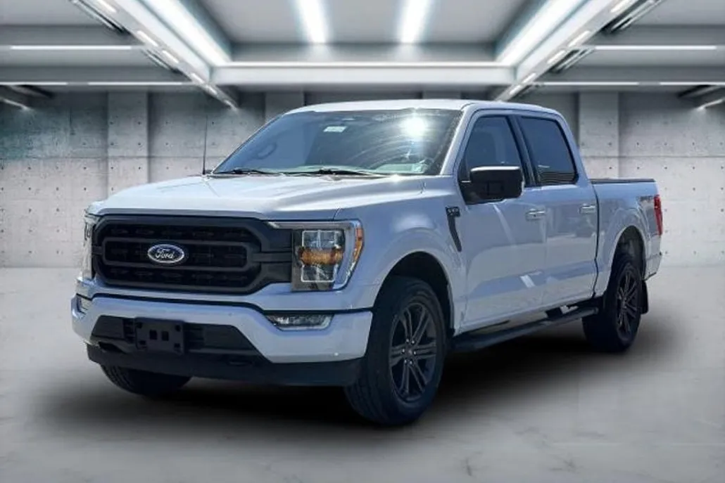 2022 Ford F-150 XLT photo 1