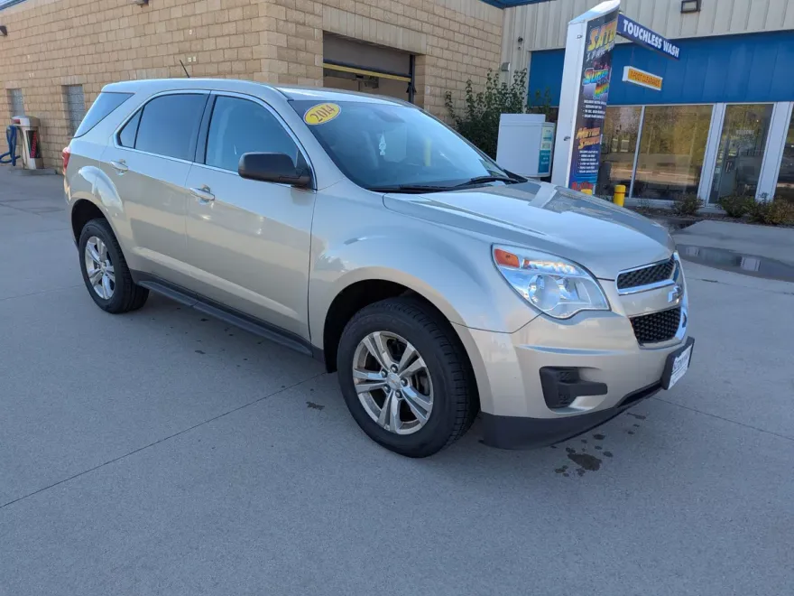 2014 Chevrolet Equinox LS photo 1